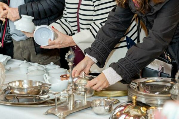 Acheter la vaisselle des chefs à Paris les 7 et 8 février. césure.