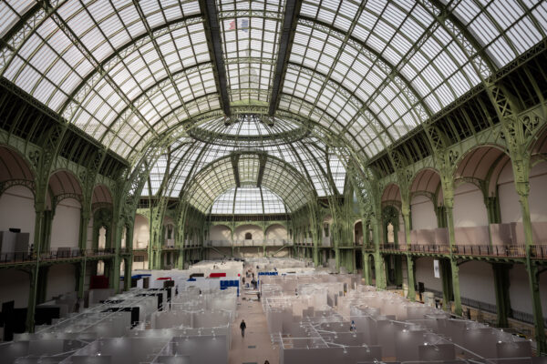 fête de l’art avec art capital au grand palais jusqu’au 22 février : salon des artistes français, indépendants. salon comparaisons et dessein peinture à l’eau.